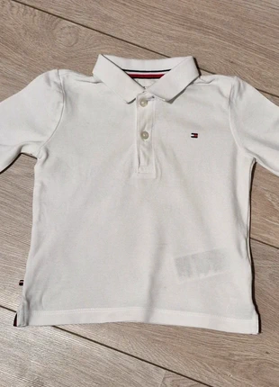 Poloshirt van Tommy Hilfiger, merk: Tommy Hilfiger, staat: Heel goed, maat: 12-18 maanden / 80 cm, € 10,00, € 11,20 inclusief Kopersbescherming