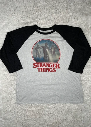 T-shirt Style Pyjama Stranger Things manches mi-longues | Taille : XL, marca: Stranger Things, estado: Muito bom, tamanho: XL, €11.90, €13.20 inclui Proteção do Comprador