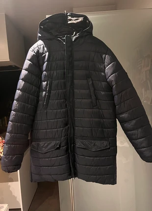 Donker blauwe lange gewatteerde winter jas doudoune van Pepe Jeans, merk: Pepe Jeans, staat: Nieuw zonder prijskaartje, maat: 16 jaar / 176 cm, € 38,00, € 40,60 inclusief Kopersbescherming