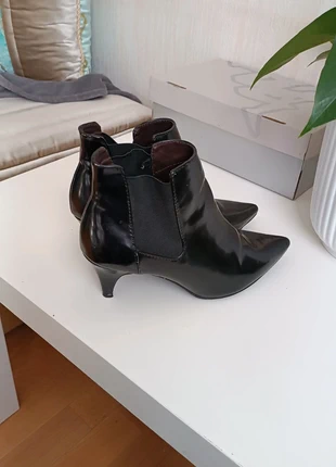 Bottines noires vernies, état: Très bon état, taille: 39, 14,00 €, 15,40 € Protection acheteurs incluse