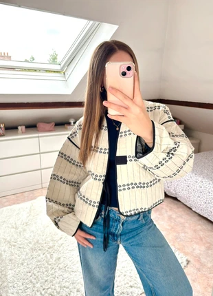 Veste matelassée kimono Zara avec broderies noires, brand: Zara, condition: Very good, size: M / 38 / 10, €40.00, €42.70 includes Buyer Protection