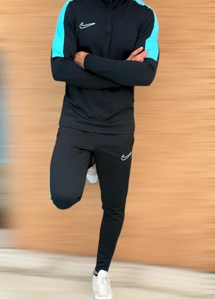 🔥 Ensemble Nike dri-fit 2025 🔥, marque: Nike, état: Très bon état, taille: S, 59,00 €, 62,65 € Protection acheteurs (Pro) incluse