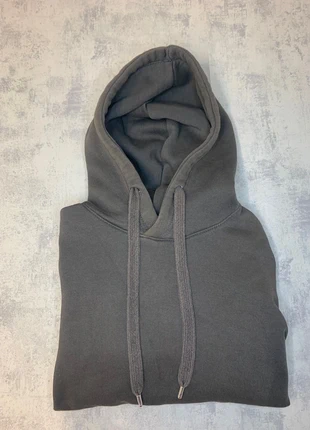 Sweat à capuche gris Taille xxs très bon état, marque: Bershka, état: Très bon état, taille: XS, 12,00 €, 13,30 € Protection acheteurs incluse