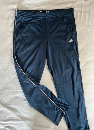 Jogging Vintage Adidas bleu, brand: adidas, condition: Good, size: M, €10.00, €11.20 includes Buyer Protection