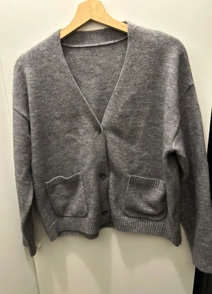 Cardigan gris, marque: Cardigan, état: Neuf sans étiquette, taille: M / 38 / 10, 9,00 €, 10,15 € Protection acheteurs incluse