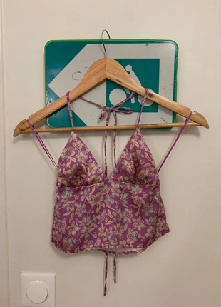 Top purple, marke: Pull & Bear, zustand: Neu, größe: XS / 34 / 6, 2,50 €, 3,33 € inklusive Vinted-Käuferschutz