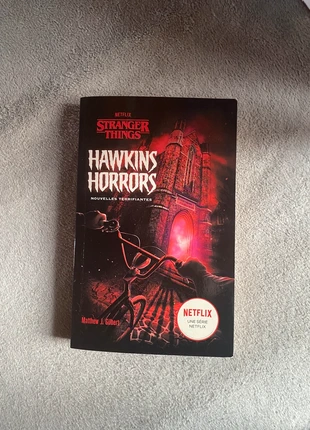 Stranger things livre, état: Bon état, 7,00 €, 8,05 € Protection acheteurs incluse