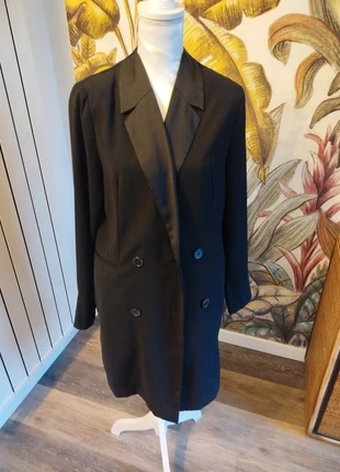 Très belle Robe blazer atelier R taille 40, marque: Atelier R, état: Très bon état, taille: L / 40 / 12, 5,99 €, 6,99 € Protection acheteurs incluse