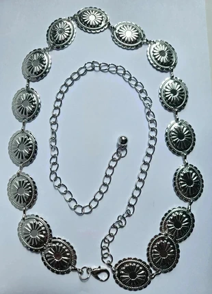 Ceinture unie chaîne métal argent, brand: sans marque, condizioni: Ottime, taglia: Regolabile, €9.90, €11.10 include la Protezione acquisti Pro