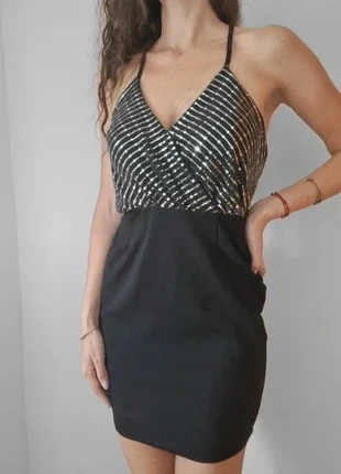 Vestido corto de lentejuelas y espalda descubierta, brand: Local, condizioni: Ottime, taglia: Taglia unica, €6.75, €7.79 include la Protezione acquisti