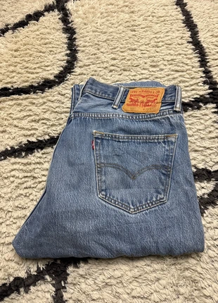 Jean Levi’s 501 W38 L32 bleu J15005, marke: Levi's, zustand: Sehr gut, größe: W38 | DE 54, 28,00 €, 30,10 € beinhaltet Vinted-Käuferschutz Pro