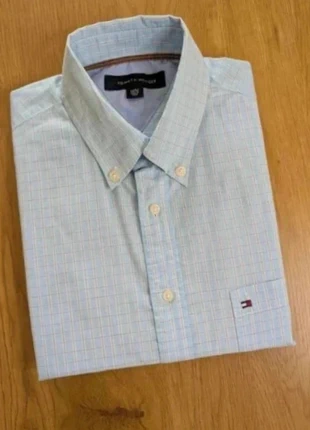 Chemise à carreaux blanche et bleue Tommy Hilfiger | Manches courtes | Taille M, marca: Tommy Hilfiger, estado: Muy bueno, tamaño: M, 24,00 €, 25,90 € Protección al comprador Pro incluida