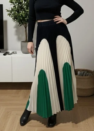 Jupe plissée longue multicolore élégante – Taille S, marque: Elise Atelier, état: Très bon état, taille: S / 36 / 8, 44,90 €, 47,85 € Protection acheteurs (Pro) incluse