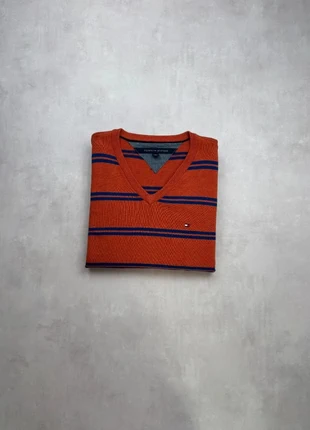 Pull Tommy Hilfiger – Pull rayé col V orange et bleu – Taille M I SKU : 000374, marca: Tommy Hilfiger, estado: Muy bueno, tamaño: M, 18,00 €, 19,60 € Protección al comprador incluida