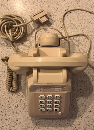 Téléphone MATRA Vintage à touches, état: Très bon état, 15,00 €, 16,45 € Protection acheteurs incluse