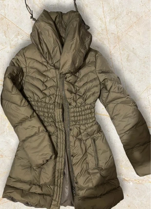 Giubbotto Piumino Lungo e Slim da Donna - Guess, merk: GUESS, staat: Heel goed, maat: XS / 34 / 6, € 40,99, € 43,74 inclusief Kopersbescherming