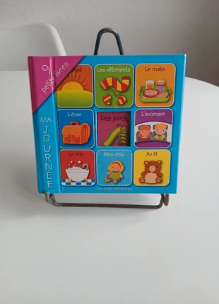 Ma petite bibliothèque – Coffret de 9 livres cartonnés (bébé / enfant), zustand: Wie neu, 7,99 €, 9,09 € inklusive Vinted-Käuferschutz