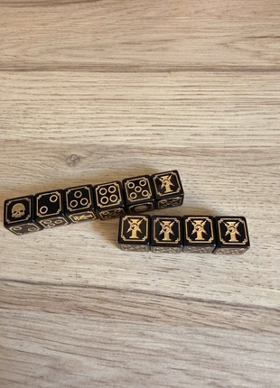 10 16mm Custodes Dices (1st batch), marque: Games Workshop, état: Neuf avec étiquette, 10,00 €, 11,20 € Protection acheteurs incluse