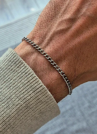 Bracelet chaîne gourmette grise argentée minimaliste ajustable élégant, merk: Minym, staat: Nieuw zonder prijskaartje, € 5,99, € 6,99 inclusief Kopersbescherming Pro