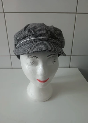 Casquette gavroche grise neuve, merk: Jarek, staat: Nieuw met prijskaartje, maat: L, € 10,00, € 11,20 inclusief Kopersbescherming