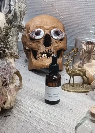 Fiole en verre 30ml compte goutte pleine, état: Très bon état, 3,00 €, 3,85 € Protection acheteurs incluse