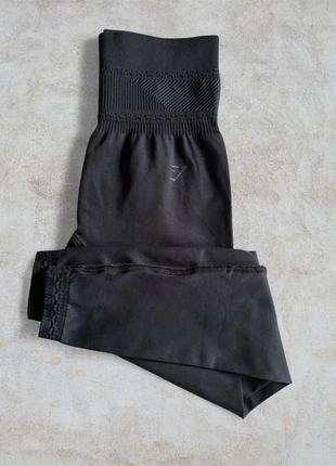 Legging Gymshark Musculation - Couleur Noir - Taille S, marque: Gymshark, état: Très bon état, taille: S / 36 / 8, 22,00 €, 23,80 € Protection acheteurs incluse