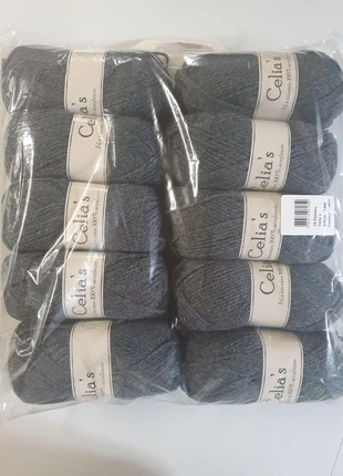 Lot 10 Pelotes de Laine Celia's Anthracite, marque: LAINE, état: Neuf avec étiquette, 9,99 €, 11,19 € Protection acheteurs (Pro) incluse