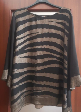 Blusa nera e oro, marque: Made In Italy, état: Très bon état, taille: 5XL / 50 / 22, 15,00 €, 16,45 € Protection acheteurs incluse