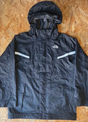 Veste imperméable noir The North Face taille L enfant, brand: The North Face, condizioni: Ottime, taglia: L, €35.00, €37.45 include la Protezione acquisti