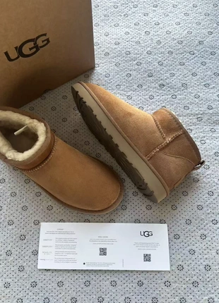 Bottes de neige UGG, taille femme 38, marca: UGG, estado: Muy bueno, tamaño: 38, 65,00 €, 68,95 € Protección al comprador incluida
