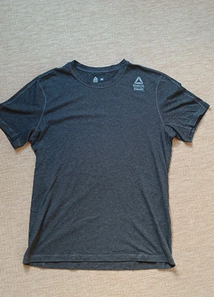 T-shirt Reebok de sport, brand: Reebok, condizioni: Ottime, taglia: M, €8.45, €9.57 include la Protezione acquisti