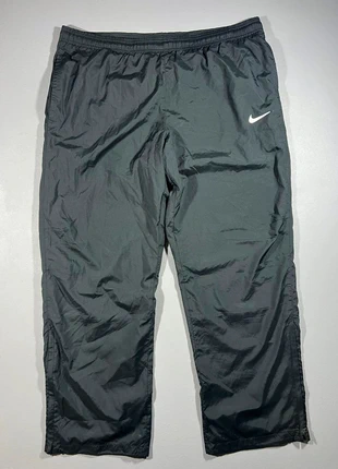 Trackpant | Nike vintage large noir | taille XL, marke: Nike, zustand: Sehr gut, größe: XL, 16,90 €, 18,45 € inklusive Vinted-Käuferschutz
