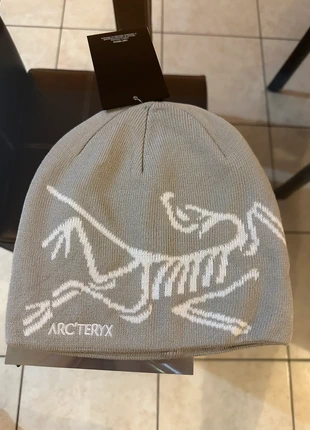 Bonnet Arc’teryx gris, brand: Arc'teryx, condition: New with tags, size: One size, €18.00, €19.60 includes Buyer Protection Pro