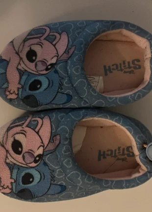Chaussons Stitch, marque: Disney, état: Très bon état, taille: 25, 3,00 €, 3,85 € Protection acheteurs incluse