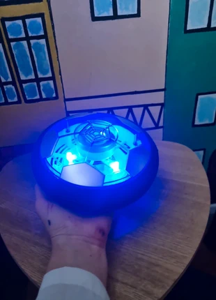 Floating Ball Safe for Indoors Works on any surface, brand: On, condition: Very good, size: 24-36 months / 92 cm, £3.50, £4.08 includes Buyer Protection