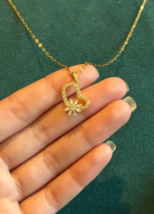 18 k Gold plated rotating heart Neclace, brand: Oliver Bonas, condition: Very good, £12.90, £14.25 includes Buyer Protection