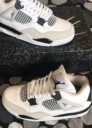 Jordan Air aj4, marque: Jordan, état: Neuf avec étiquette, taille: 43, 60,00 €, 63,70 € Protection acheteurs incluse