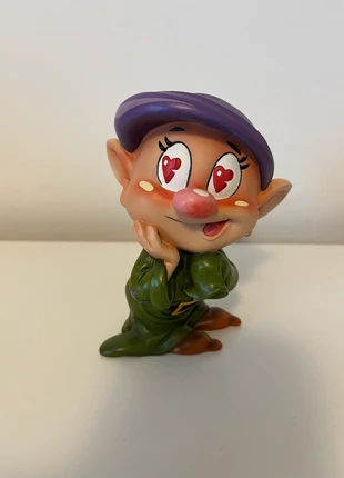 Figurine Simplet Disney Showcase, marke: Enesco, zustand: Neu, mit Etikett, größe: Einheitsgröße, 25,00 €, 26,95 € inklusive Vinted-Käuferschutz