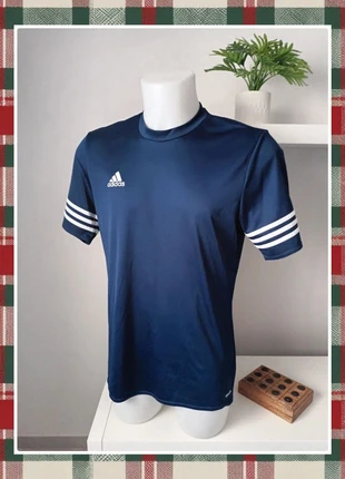 Magnifique t-shirt Adidas pour homme, jamais porté.💥Camiseta Adidas Hombre Sin Uso, brand: adidas, condizioni: Ottime, taglia: M, €21.55, €23.33 include la Protezione acquisti