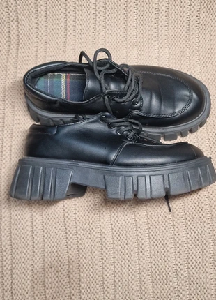 Derbies plateforme chuncky noires taille 38, marque: boutique indépendant, état: Bon état, taille: 38, 10,00 €, 11,20 € Protection acheteurs incluse