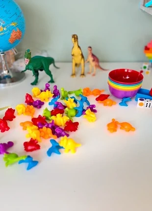 Figurines colorées les Dino à trier + 2 dés : Dénombrer, Compter, Couleurs,Motricité, marke: Animal, zustand: Sehr gut, größe: 4 Jahre / 104, 19,99 €, 21,69 € beinhaltet Vinted-Käuferschutz Pro