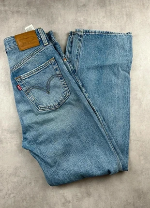 Levi’s Jean Bleu Clair | Troué | Ribcage Straight Ankle | 25/29#25, brand: Levi Strauss & Co., condition: Very good, size: W28, €23.00, €24.85 includes Buyer Protection