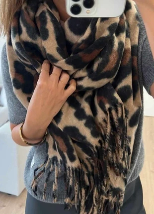 Écharpe camel noire Léopard, marca: sans marque, estado: Muito bom, €17.00, €18.55 inclui Proteção do Comprador