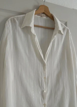 Chemise blanche fluide, marque: Vanessa Bruno, état: Très bon état, taille: L / 40 / 12, 60,00 €, 63,70 € Protection acheteurs incluse