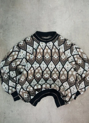 Pull vintage 90’s jacquard beige noir motif géométrique oversize Taille S, marque: Vintage Dressing, état: Très bon état, taille: S / 36 / 8, 35,00 €, 37,45 € Protection acheteurs incluse