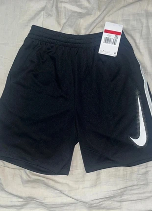 🖤 Neuf étiquette | Short Sport Nike Enfant Noir Classique Taille L 🏃, merk: Nike, staat: Nieuw met prijskaartje, maat: L, € 18,00, € 19,60 inclusief Kopersbescherming