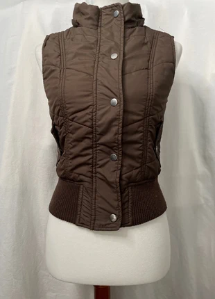 brown puffer vest, brand: Active Basic, condition: Very good, size: S / US 4-6, $14.00, $15.40 includes Buyer Protection