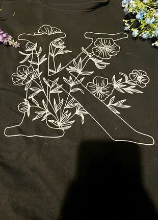 Black Sweatshirt with Beautiful Print 💐, brand: Kind clothing, condition: Very good, size: S / UK 8-10, £4.50, £5.43 includes Buyer Protection