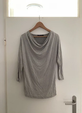 Prachtig shirt watervalhals Expresso 36, merk: Expresso, staat: Heel goed, maat: S / 36 / 8, € 2,75, € 3,59 inclusief Kopersbescherming