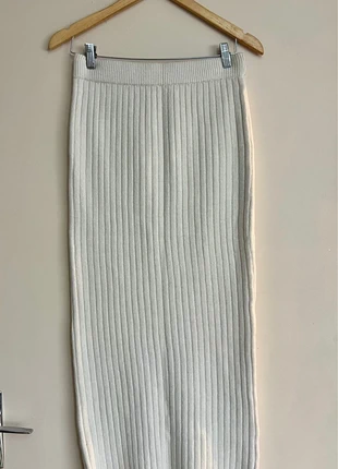 Jupe Longue Côtelée ZARA, marke: Zara, zustand: Neu, größe: M / 38 / 10, 10,00 €, 11,20 € inklusive Vinted-Käuferschutz
